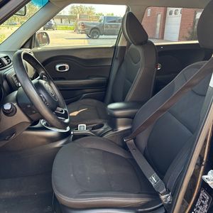 صورة 31 لـ 2016 KIA SOUL BASE
