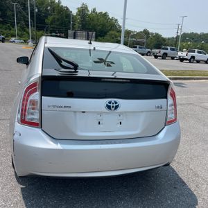 2015 Toyota PRIUS TWO photo 7