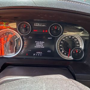 صورة مصغرة 40 لـ 2013 RAM 1500 LARAMIE