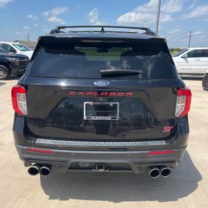 FORD EXPLORER ST - 7