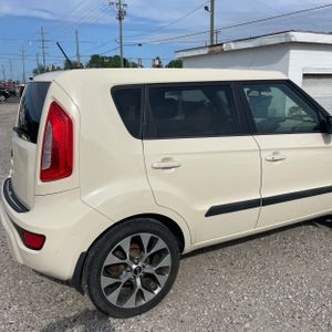 KIA SOUL + - 9