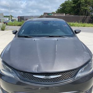 2015 Chrysler 200 S — миниатюра 15