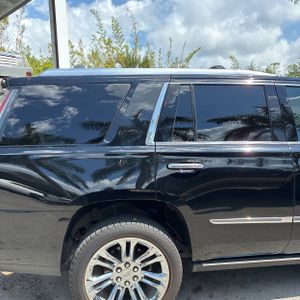 CADILLAC ESCALADE PREMIUM LUXURY - 9