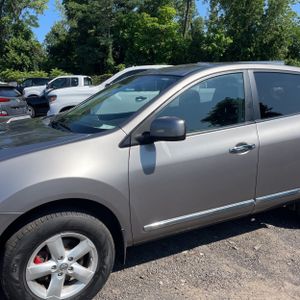 2013 Nissan ROGUE S 照片 2