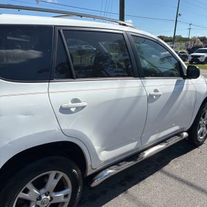 TOYOTA RAV4 - 8