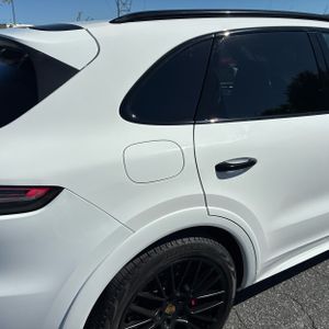 صورة 9 لـ 2021 Porsche CAYENNE GTS