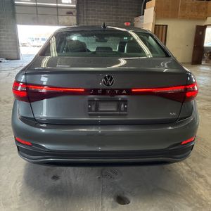 VOLKSWAGEN JETTA SE - 7
