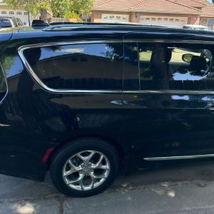 2018 Chrysler PACIFICA LIMITED — фото 9