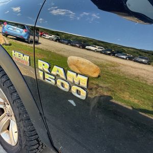 2013 RAM 1500 SPORT 照片 23