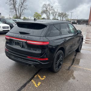 LINCOLN CORSAIR PREMIERE - 8