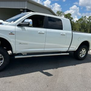 2022 RAM 3500 LARAMIE 照片 4