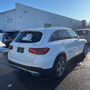 MERCEDES-BENZ GLC - 7