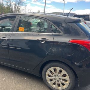 HYUNDAI ELANTRA GT BASE - 6