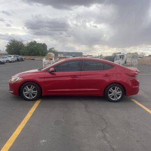 HYUNDAI ELANTRA SE - 3