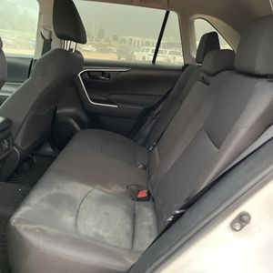 صورة مصغرة 34 لـ 2022 Toyota RAV4 LE