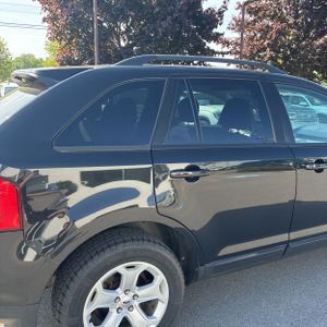 FORD EDGE SEL - 9