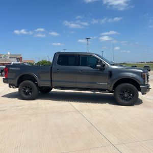 FORD F-250 SUPER DUTY LARIAT - 10