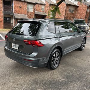 VOLKSWAGEN TIGUAN SE - 8