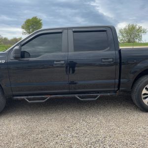 FORD F-150 XL - 4