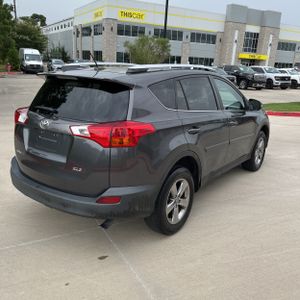 2015 Toyota RAV4 XLE 照片 8