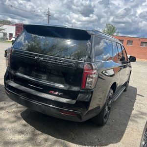 CHEVROLET SUBURBAN RST - 8