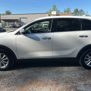 KIA SORENTO LX V6 - 3