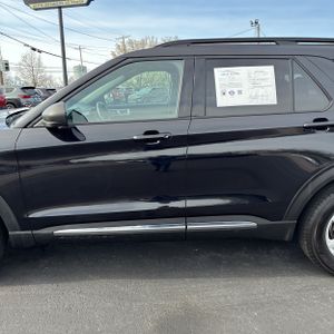 FORD EXPLORER XLT - 4