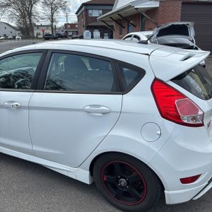 FORD FIESTA ST - 6