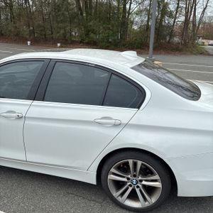 BMW 330I XDRIVE - 6