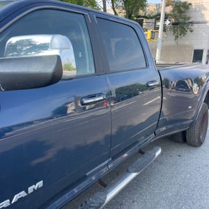 صورة 4 لـ 2019 RAM 3500 LARAMIE