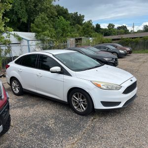 صورة 10 لـ 2016 FORD FOCUS SE
