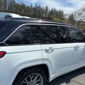 JEEP GRAND CHEROKEE 4XE SUMMIT - 9