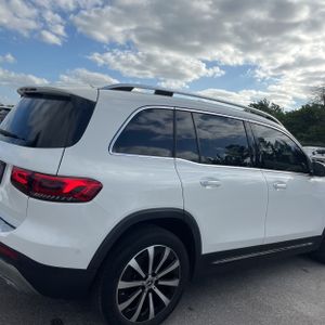 MERCEDES-BENZ GLB - 9