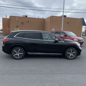 MERCEDES-BENZ EQS - 10