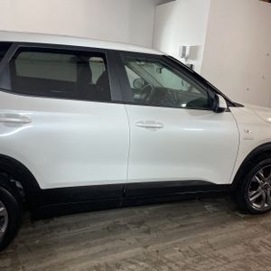 2021 KIA SELTOS LX — миниатюра 11