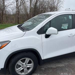 CHEVROLET TRAX LS - 2