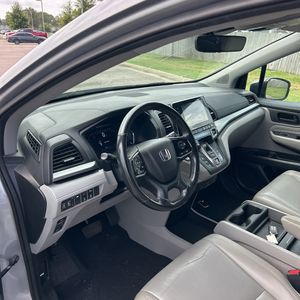 صورة 37 لـ 2018 Honda ODYSSEY TOURING