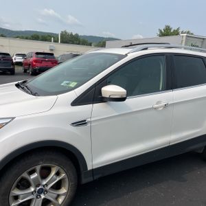 صورة 2 لـ 2016 FORD ESCAPE TITANIUM