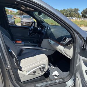 2011 Mercedes-BENZ GL — миниатюра 32