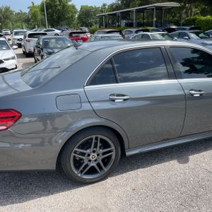 2016 Mercedes-BENZ E-CLASS 照片 9