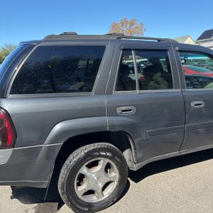 CHEVROLET TRAILBLAZER LS - 9