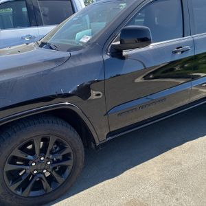 صورة 2 لـ 2021 JEEP GRAND CHEROKEE LAREDO X
