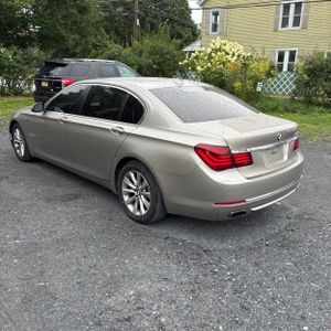 2015 BMW 750LI — фото 5