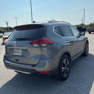 صورة 8 لـ 2017 Nissan ROGUE SL