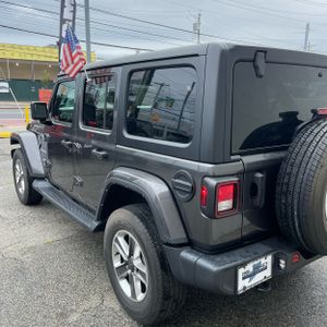 2022 JEEP WRANGLER UNLIMITED SAHARA 照片 4