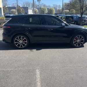 PORSCHE CAYENNE GTS - 10