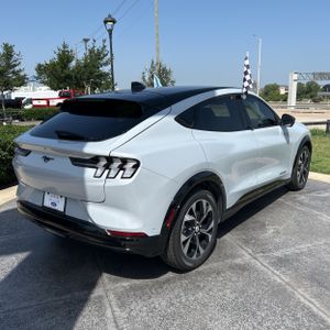 2023 FORD MUSTANG MACH-E PREMIUM — фото 7