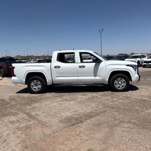 TOYOTA TUNDRA - 10