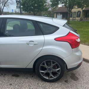 FORD FOCUS SE - 6
