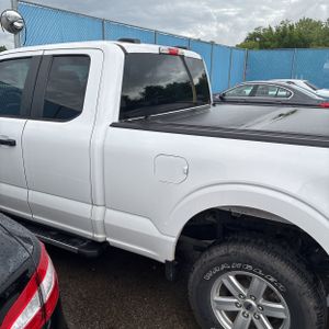 FORD F-150 XLT - 4